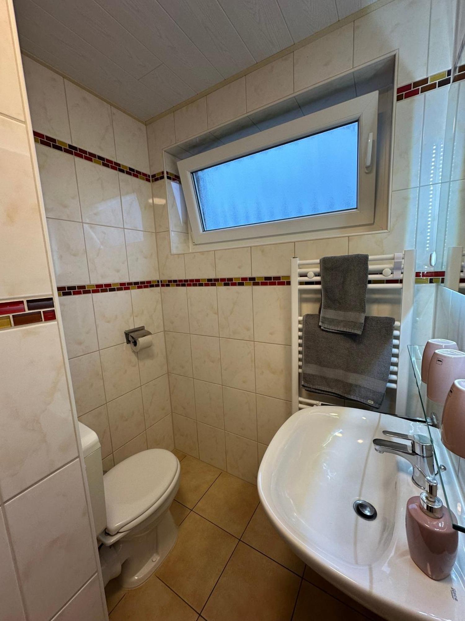 נויהרלינגרזיל Ferienwohnung Haus Boje "Knurrhahn" מראה חיצוני תמונה